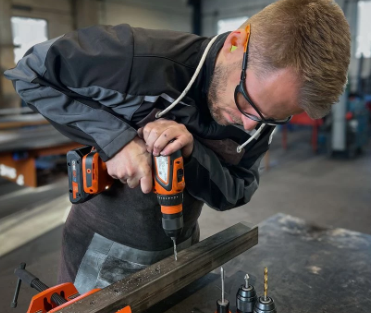 Fein, Fein ASCM 18 QSW AS, ASCM 18 QSW AS Set 5Ah, 71161462000, Fein Cordless Drill, Fein Cordless Drill Driver, 18V Cordless Drill, 40Nm Drill Driver, Brushless Drill Driver, 4 Speed Drill Driver, QuickIN Drill Driver, 13mm Drill Chuck, 20+1 Torque Drill, 2500 RPM Drill, AMPShare Drill Driver, 18V 5Ah Drill Driver, Bosch Professional 18V Compatible, Cordless Screwdriver, Professional Cordless Drill, Metal Drill Driver, Wood Drill Driver, M8 Tapping Drill, Industrial Drill Driver, Fein Power Tools