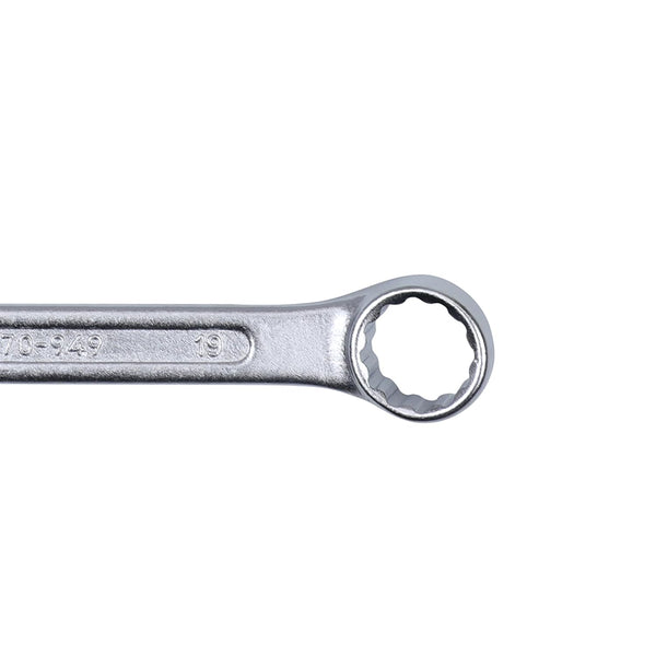 Stanley 70-963E 8 Pcs Combination Spanner Set made from Chrome Vanadium steel with Maxi-Drive™ anti-slip technology. Ideal for automotive repair, workshops, garages, mechanical servicing, and industrial maintenance.