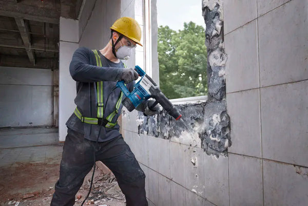 Bosch, Bosch GSH5HX, Demolition Hammer, Bosch Demolition Hammer, Concrete Breaker, Concrete Chisel Hammer, Electric Demolition Hammer, Heavy Duty Hammer, Chiseling Machine, Concrete Breaking Machine, Masonry Hammer, Tile Removal Tool, Construction Tool, Demolition Tool, Power Tool