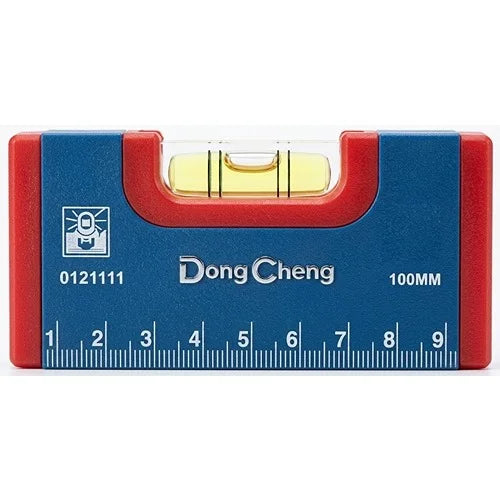 DONGCHENG 100 mm Spirit Level with Ruler Body (HD131101) -A compact 100 mm aluminium spirit level with a ruler scale on the body.