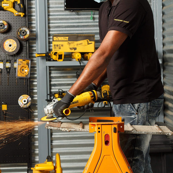 Dewalt, Dewalt DWE4215-B5, DWE4215-B5, 5 Inch Angle Grinder, 125mm Angle Grinder, 1100W Angle Grinder, 11000 RPM Grinder, DES Technology Grinder, Dust Ejection System Grinder, M14 Angle Grinder, Heavy Duty Angle Grinder, Corded Angle Grinder, Metal Grinding Machine, Steel Grinding Machine, Metal Cutting Grinder, Fabrication Grinder, Deburring Tool, Weld Grinding Tool, Construction Grinder, Masonry Grinder, Automotive Workshop Tool, Industrial Angle Grinder, Professional Power Tool, Dewalt Power Tools, Lion 