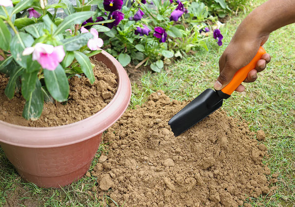 Falcon FWT-2001, Hand Digging Trowel, Garden Trowel, Planting Trowel, Transplanting Tool, Gardening Tool, Horticulture Tool, Nursery Tool, Soil Digging Tool, Planting Tool, Garden Hand Tool, Alloy Steel Trowel, Falcon Garden Tools
