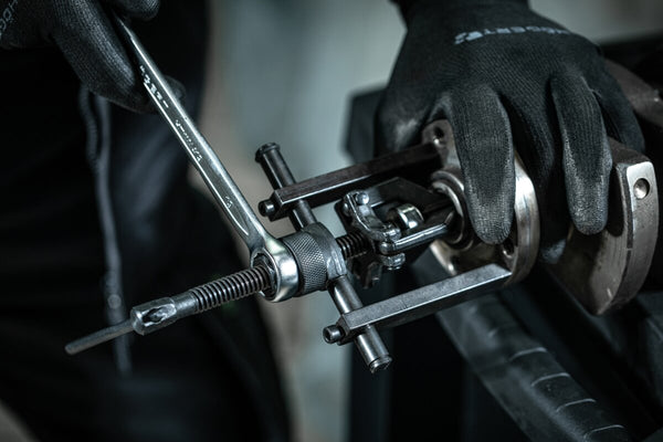 Hogert 2 Leg Bearing Puller 150mm | Heavy Duty CrV Bearing & Pulley Puller