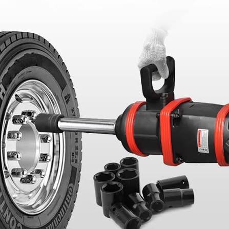 Ralli Wolf IW1050 1-Inch Heavy-Duty Air Impact Wrench with 3200 N·m Torque Rating for Industrial and Heavy Vehicle Maintenance.