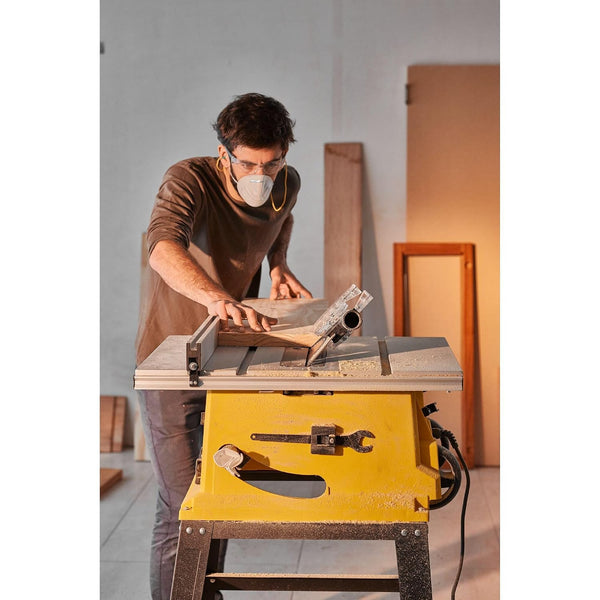Stanley 10 Inch 2000W Table Saw SST2001 | 254mm Jobsite Wood Cutting Saw with 4900 RPM, 660mm Rip Capacity, Soft Start, Self-Aligning Fence & 0–45° Bevel for Carpentry, Furniture & Construction